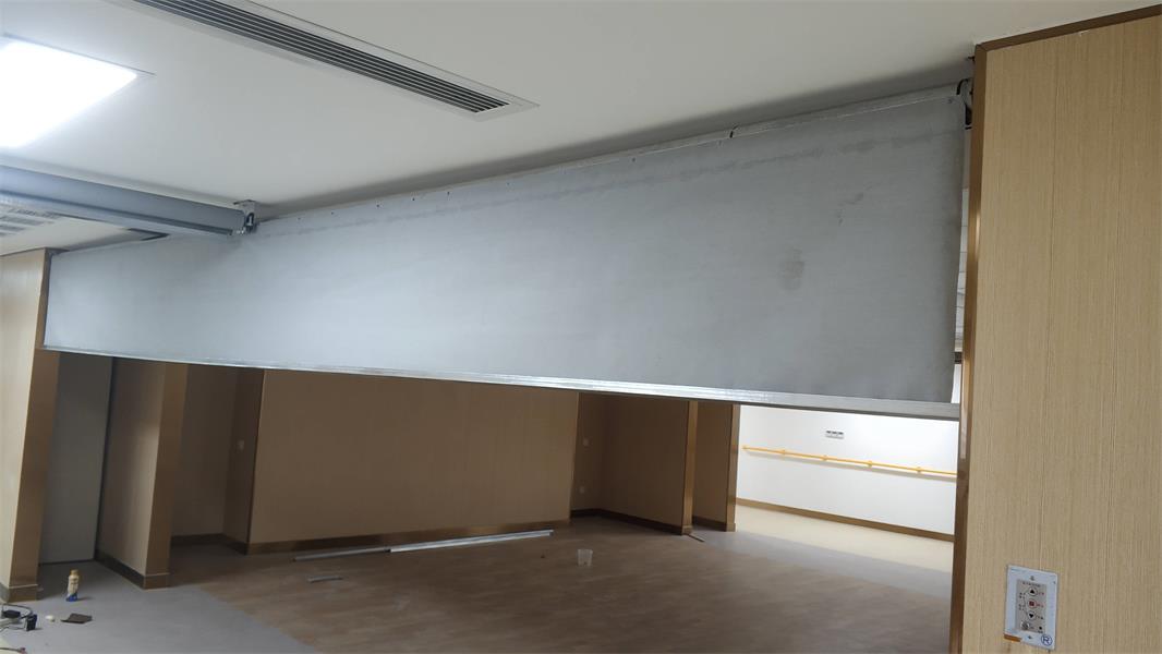 守护生命安全--活动式柔性挡烟垂壁