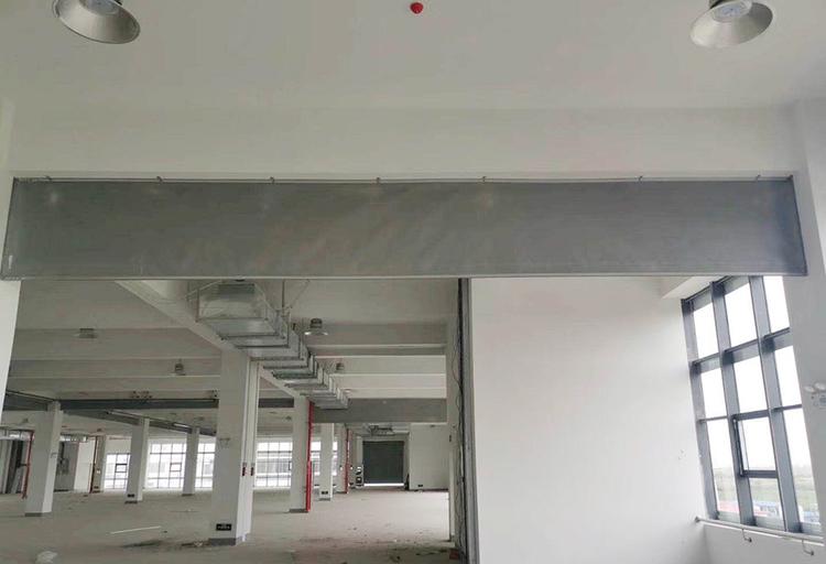 玻璃挡烟垂壁必须用防火玻璃吗